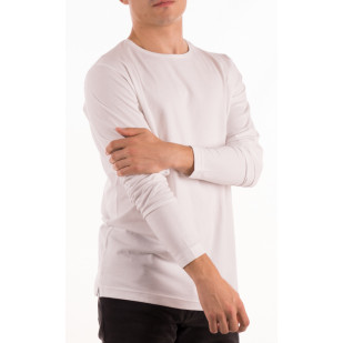 basic long sleeve t-shirt