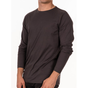 basic long sleeve t-shirt