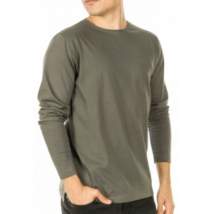 basic long sleeve t-shirt