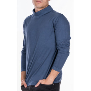 pigment dye turtleneck t-shirt